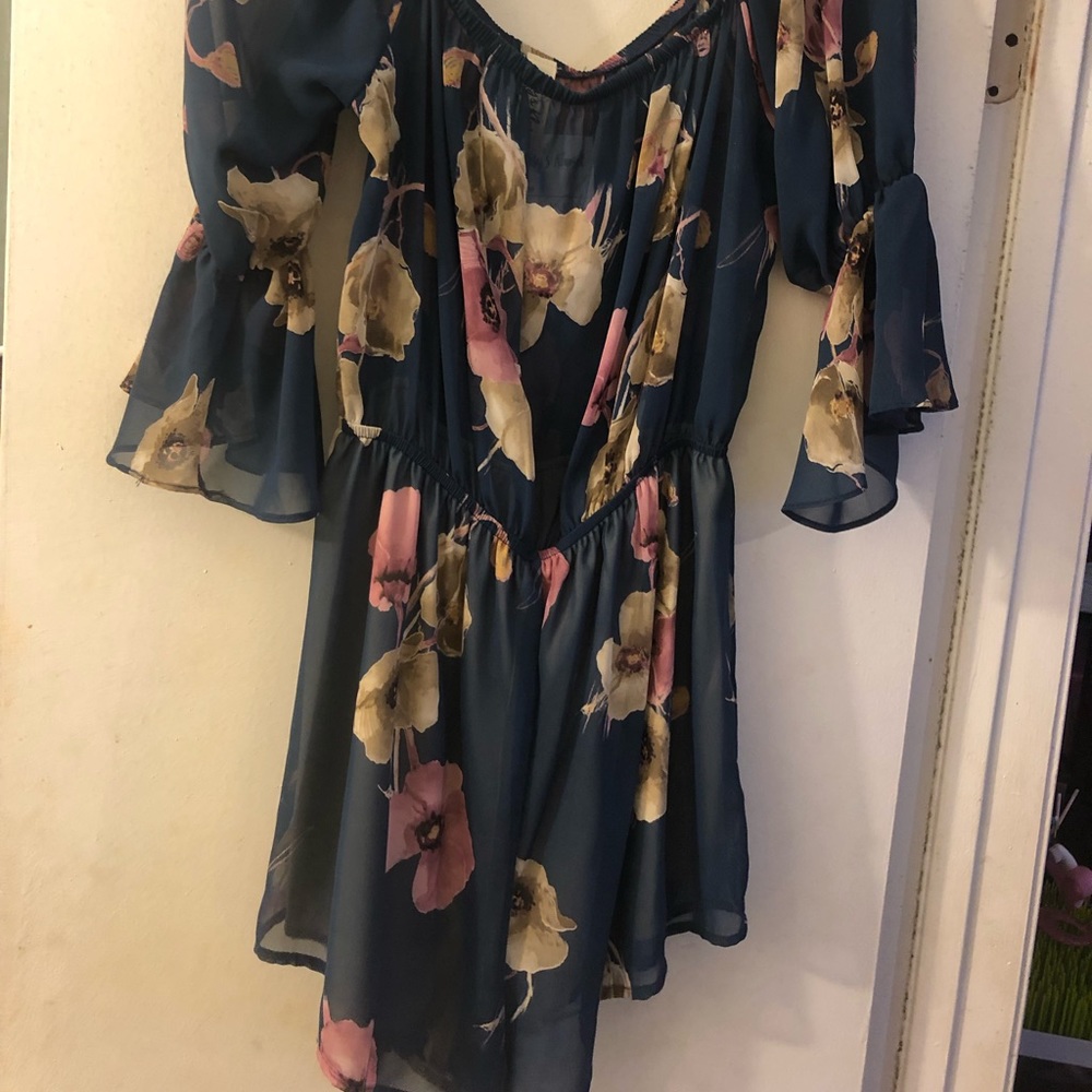 Really cute summer romper with tags